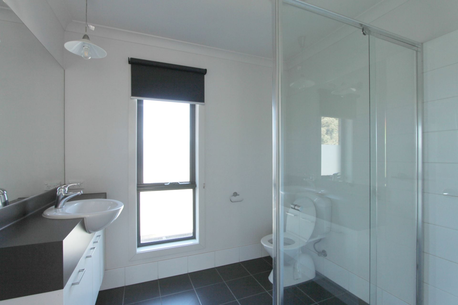 Spacious Townhouse In Excellent Location
