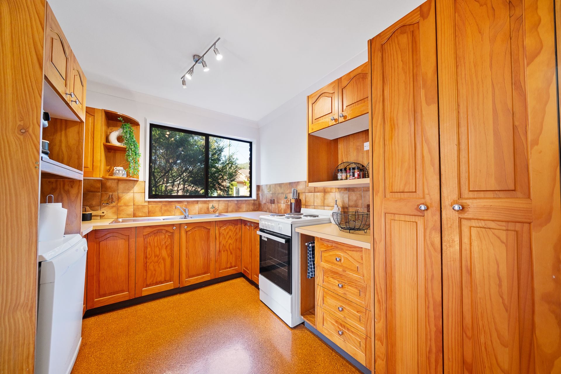 47 Wendy Drive Point Clare NSW, Point Clare - Thumbnail 6