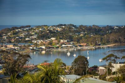 Amazing, Modern Coastal Residence