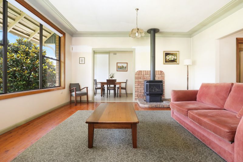 Real Estate For Sale 90 Hopewood Crescent Fairy Meadow , NSW