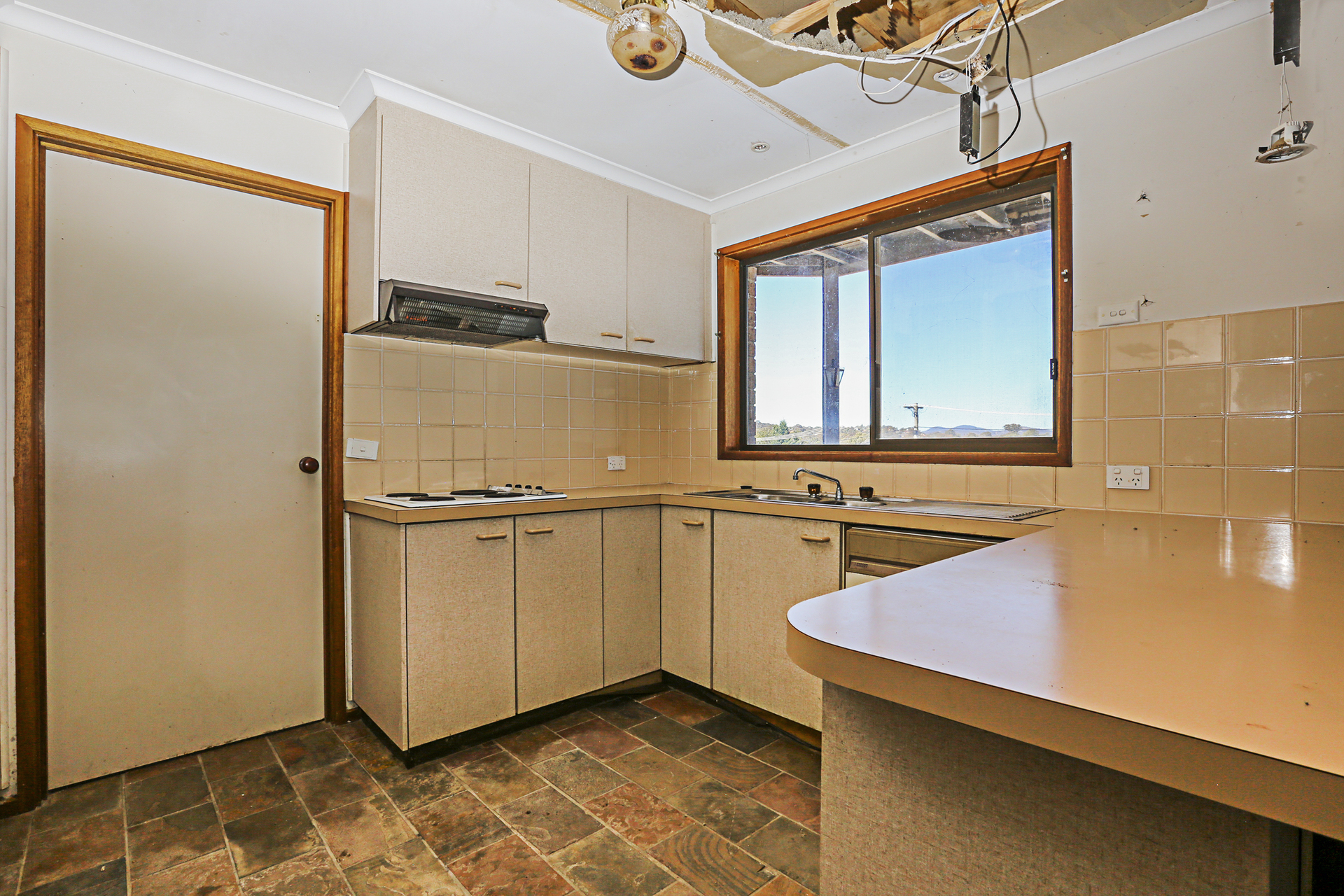8 Desailly Crescent, Kambah - Thumbnail 6