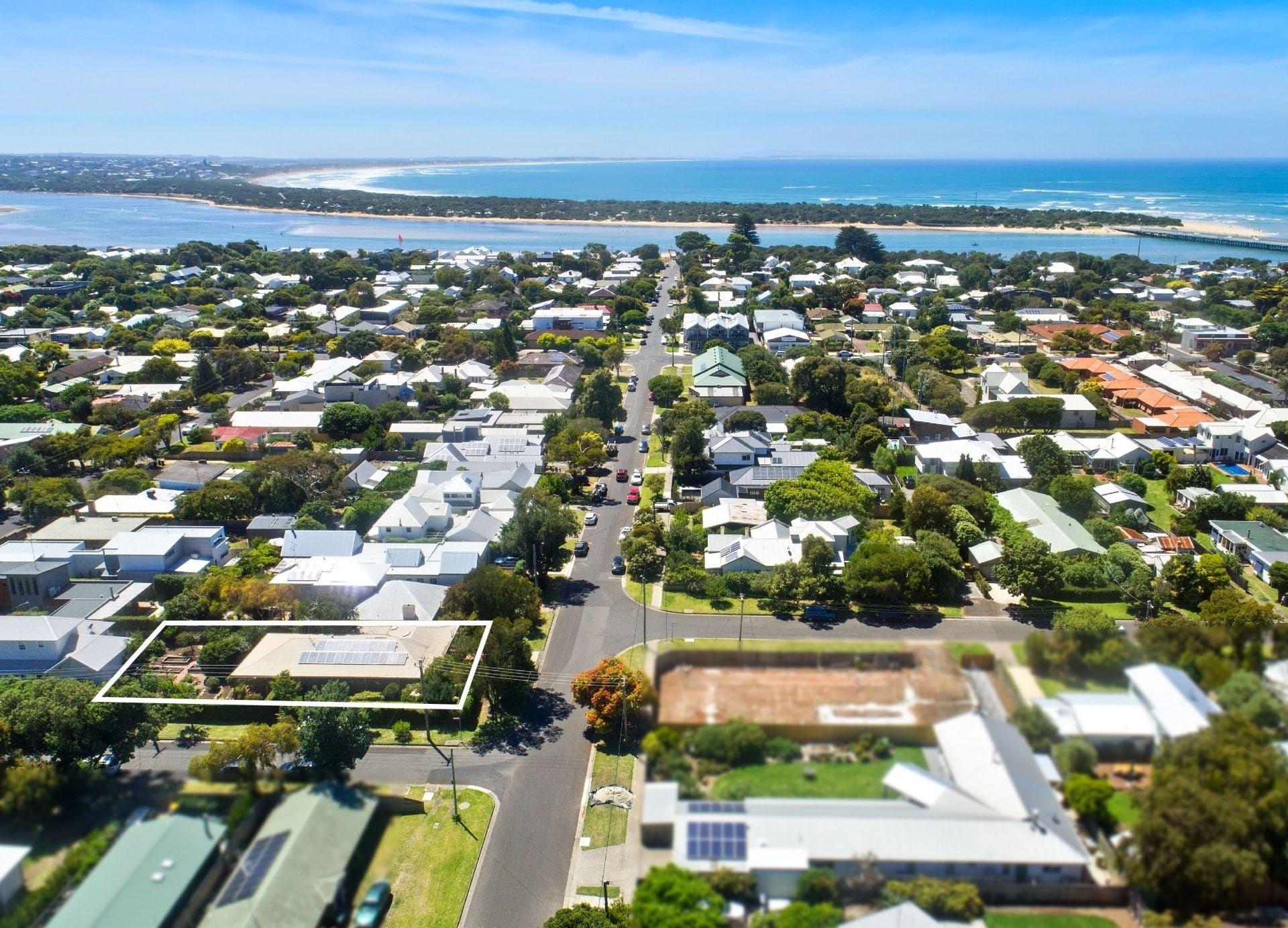 32 Ozone Road Barwon Heads VIC, Barwon Heads - Thumbnail 2