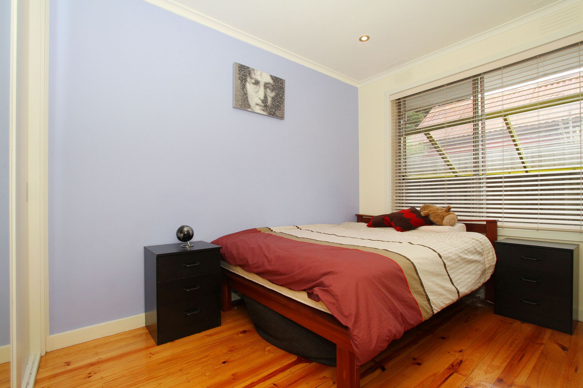 Immaculate Villa Unit in Great Location!