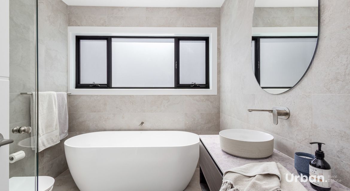 Colebee 1 Camira Place