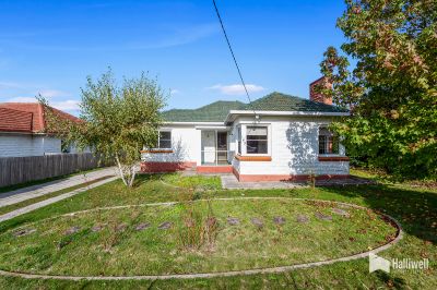 3
 
 
 
  
 
 
 1
 
 
 
  
 
 
 2
 
 
 
 
 
 
 
 143 Madden Street, Devonport TAS 7310, Devonport - Thumbnail 2