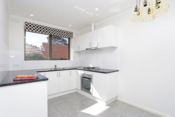 Refurbished delight in an ideal, quiet location