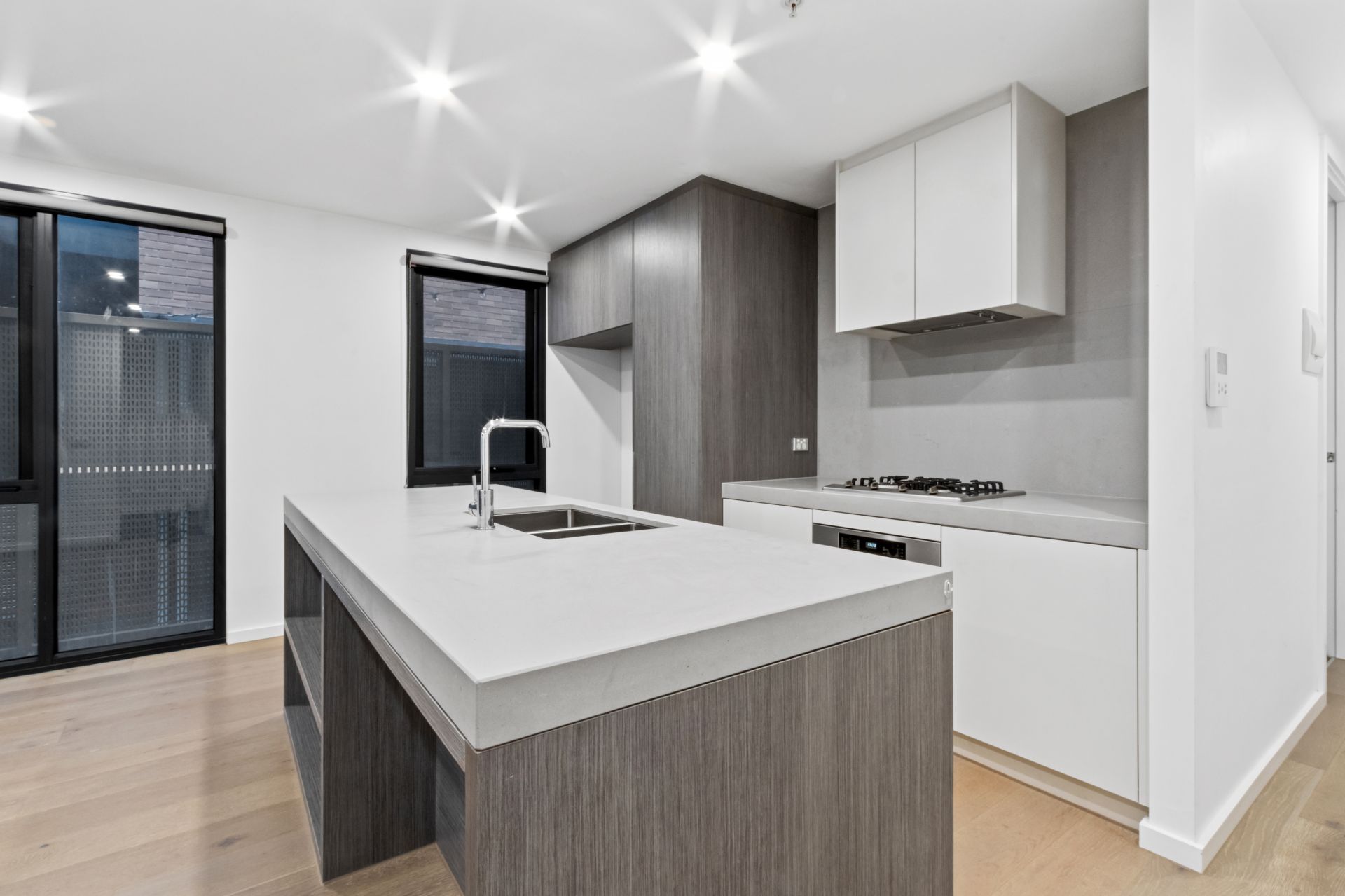 Luxurious Designer Apartment in Abbotsford with Premium Features