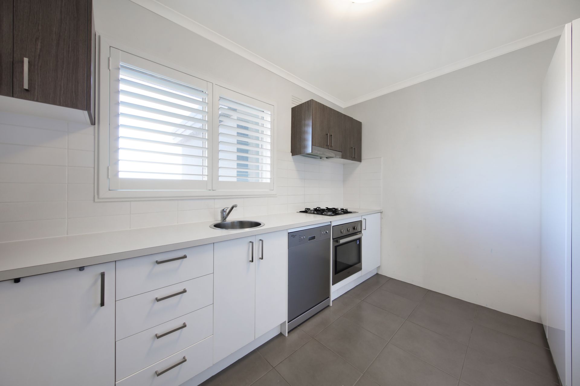 5/7 Burns Avenue, Clayton South VIC