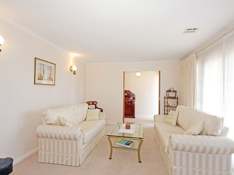 26 Andamooka Street, Fisher - Thumbnail 5