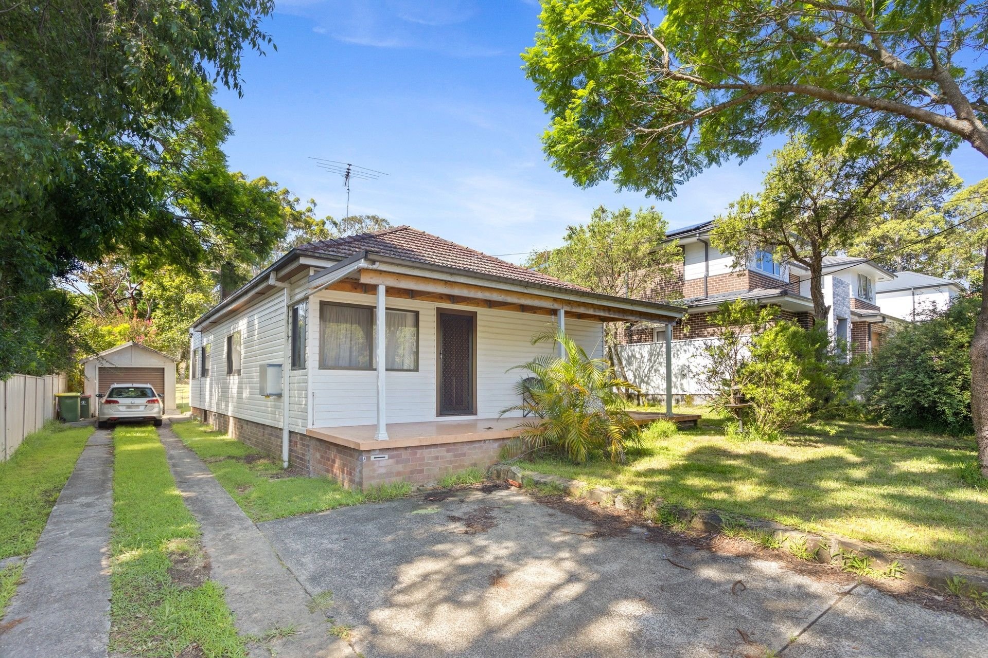 15A Leonay Street, Sutherland NSW 2232