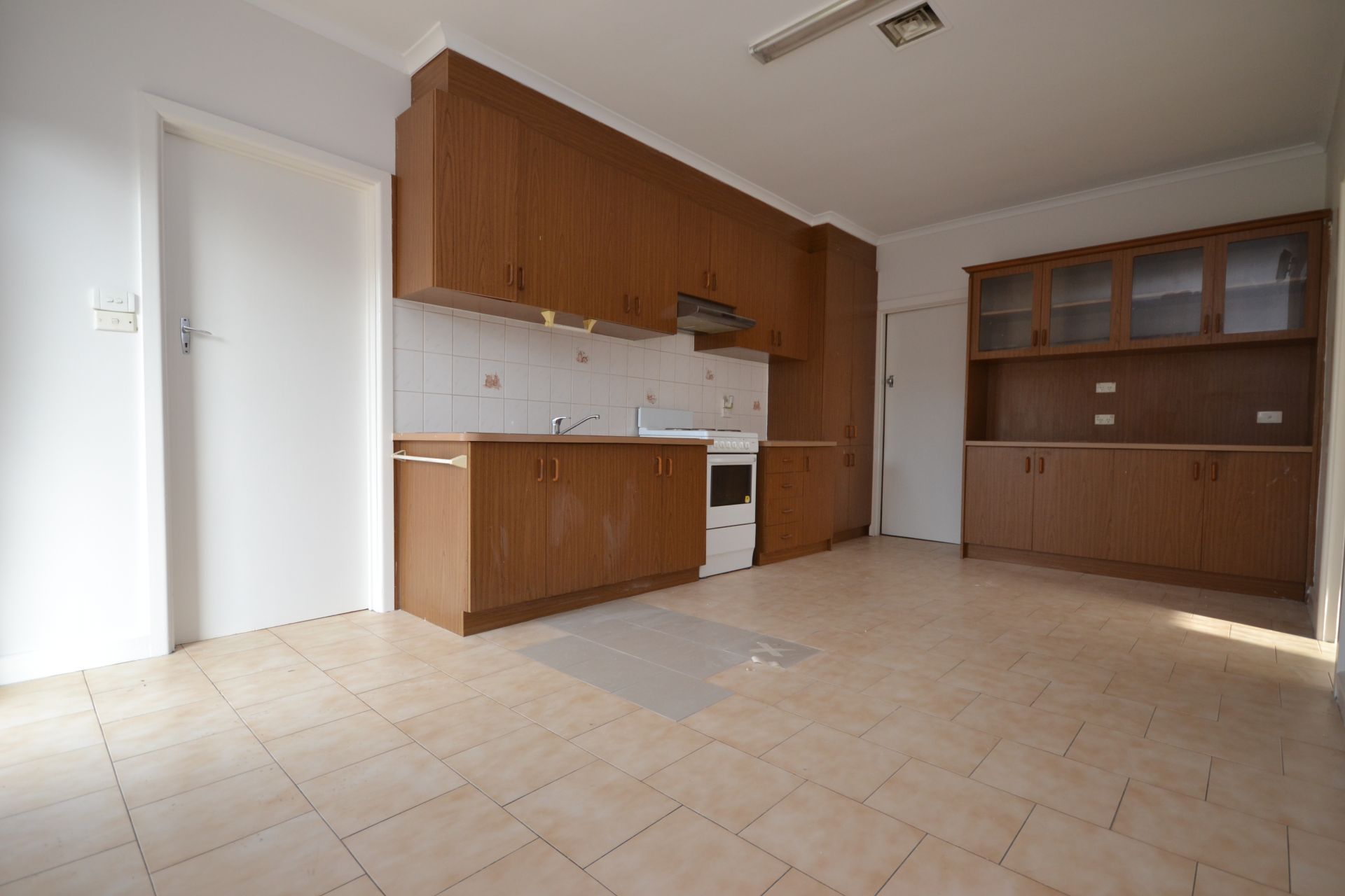 Real Estate For Lease 6 Wurruk Avenue Preston , VIC