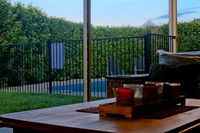 Warner mini Acreage on 1250m2