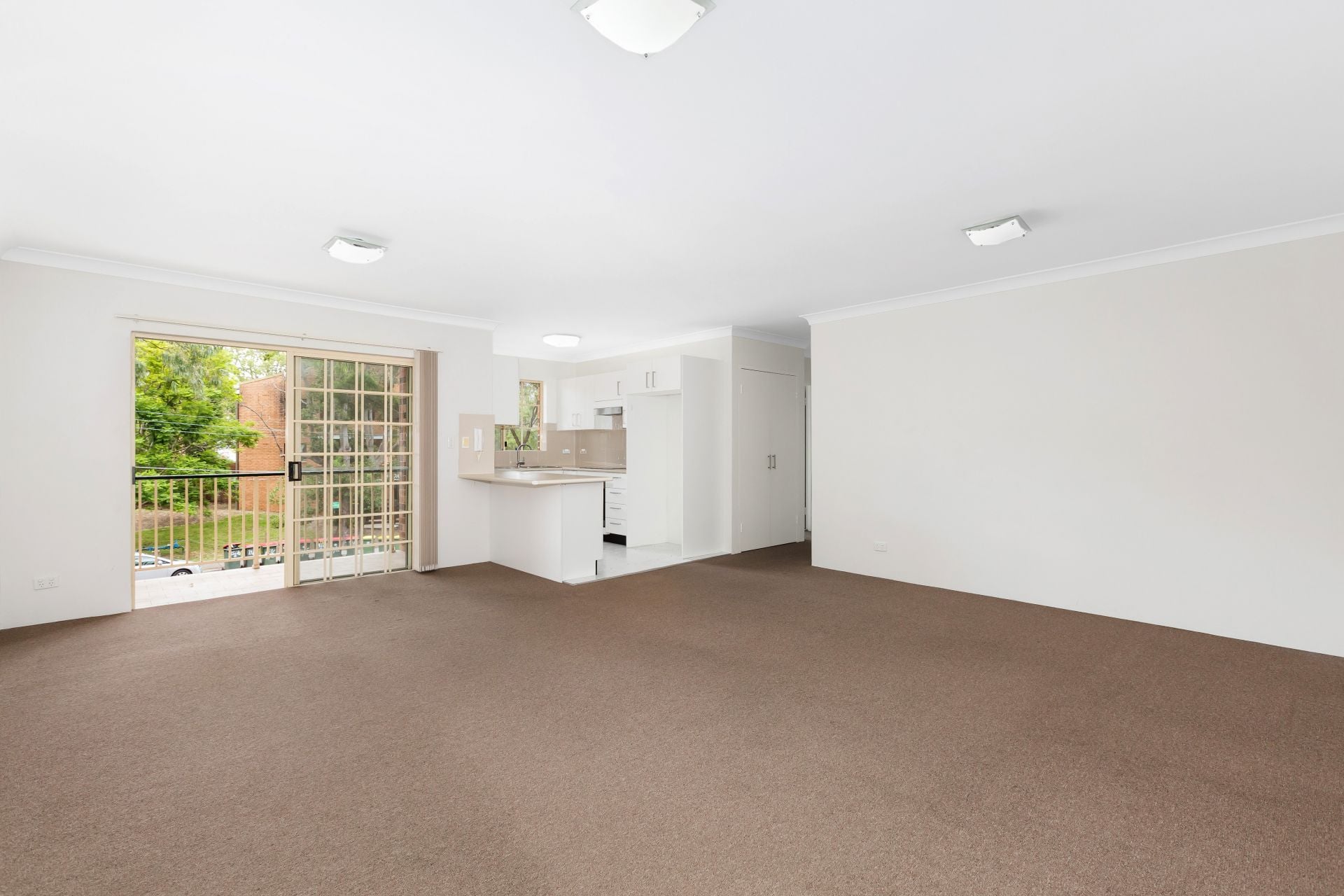7/4-10 Miranda Road, Miranda, Miranda - Thumbnail 2