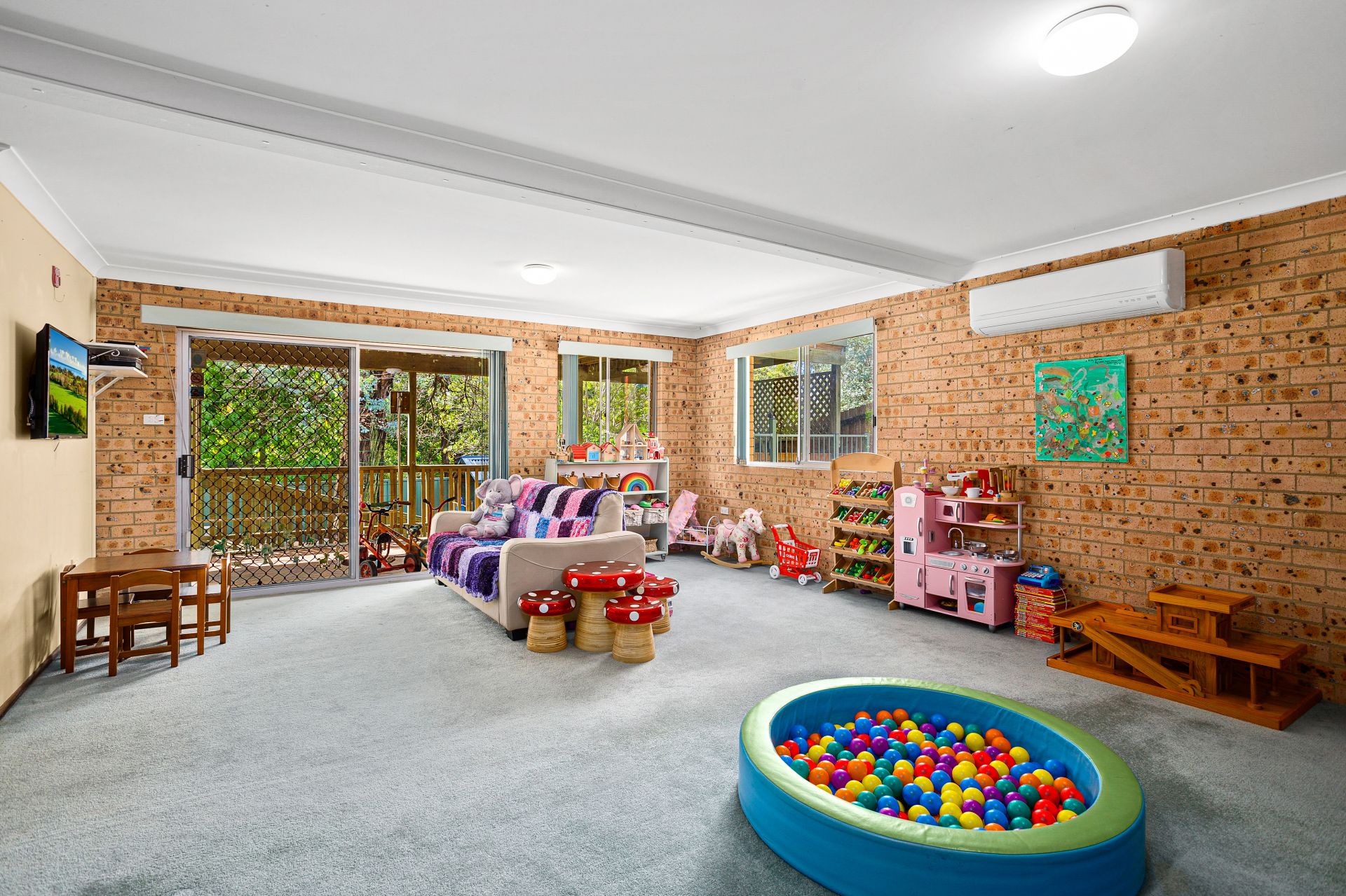 Real Estate For Sale 84 Cummins Street Unanderra , NSW