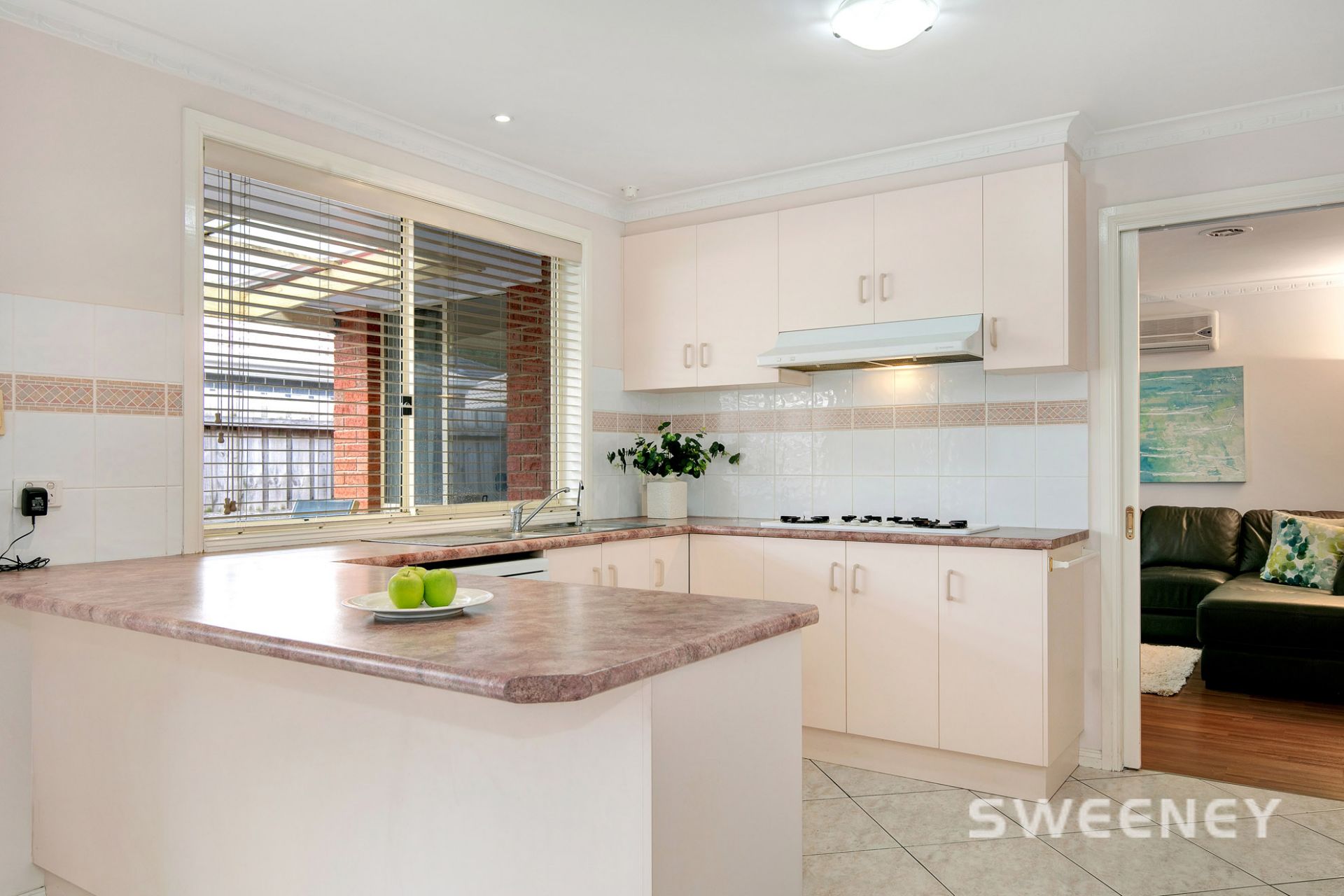 63 Henry Drive, Altona Meadows - Thumbnail 8