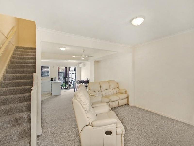 305/20 Binya Avenue TWEED HEADS NSW, Tweed Heads - Thumbnail 2