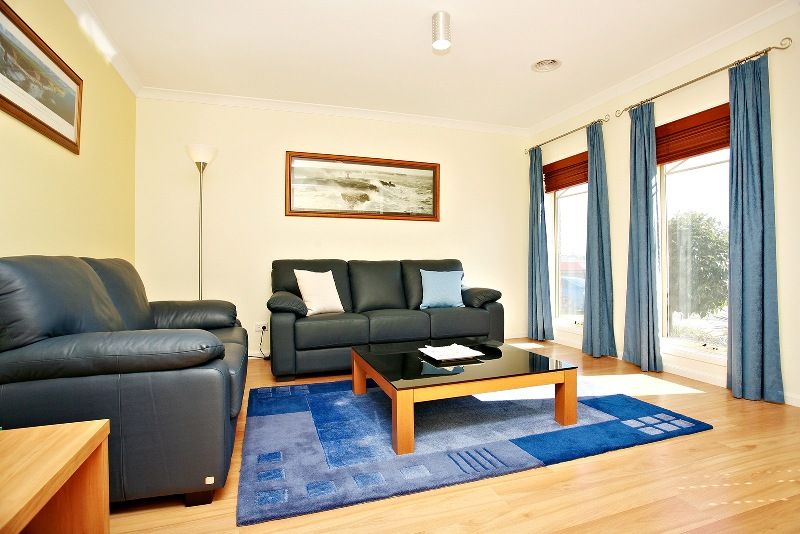 24 Hillcrest Court, Melton West - Thumbnail 8