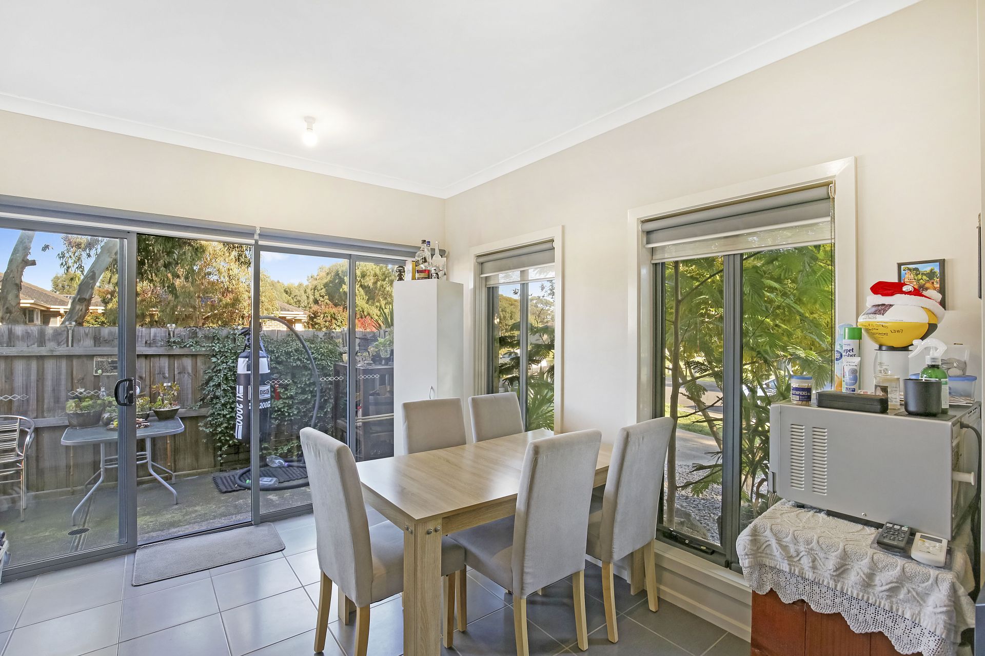 IMMACULATE 2 BEDROOM TOWNHOUSE