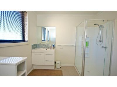 1/142 Middle Road, DEVONPORT, Devonport - Thumbnail 6