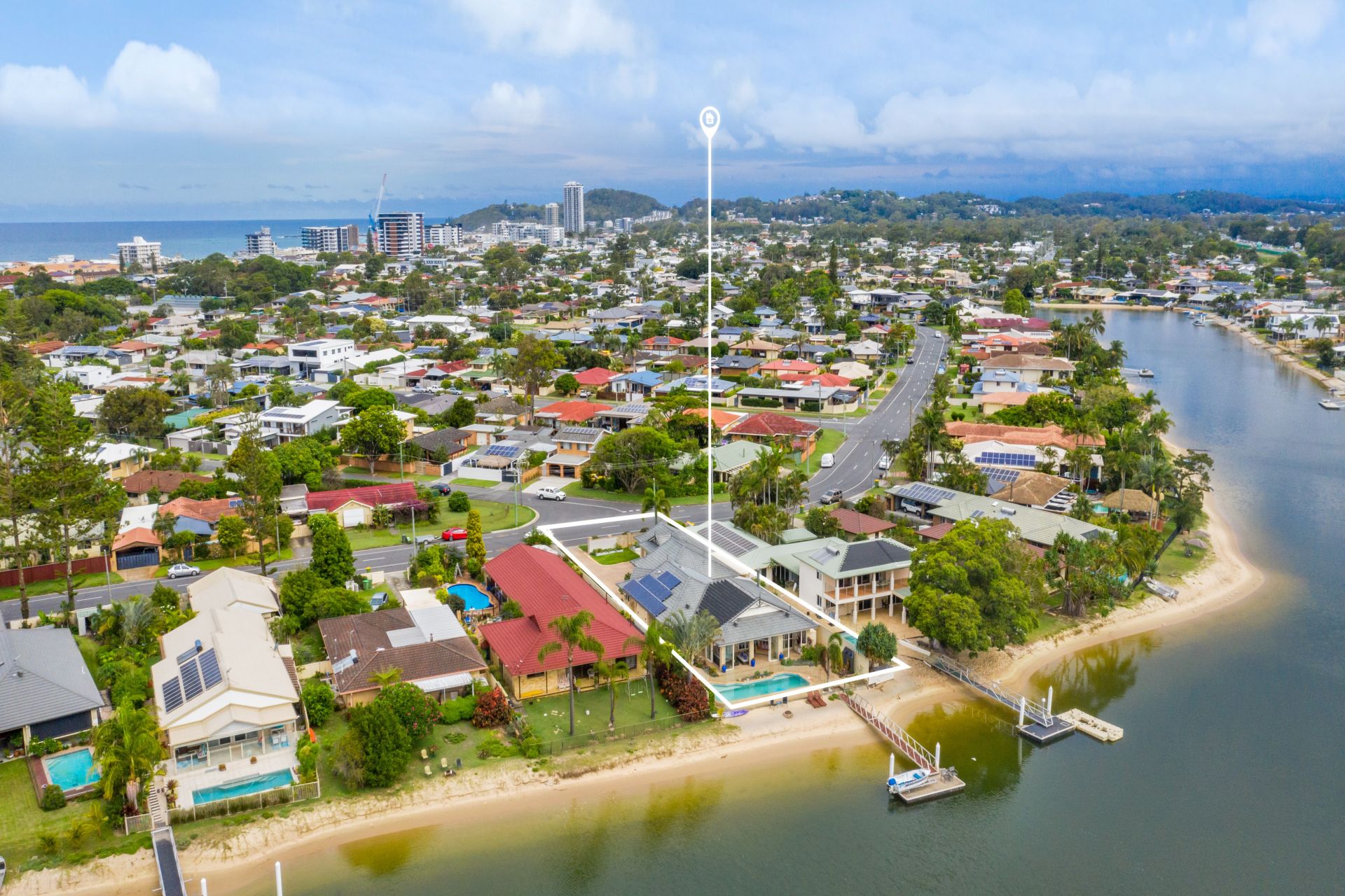 Real Estate For Sale 180 Tahiti Avenue Palm Beach , QLD