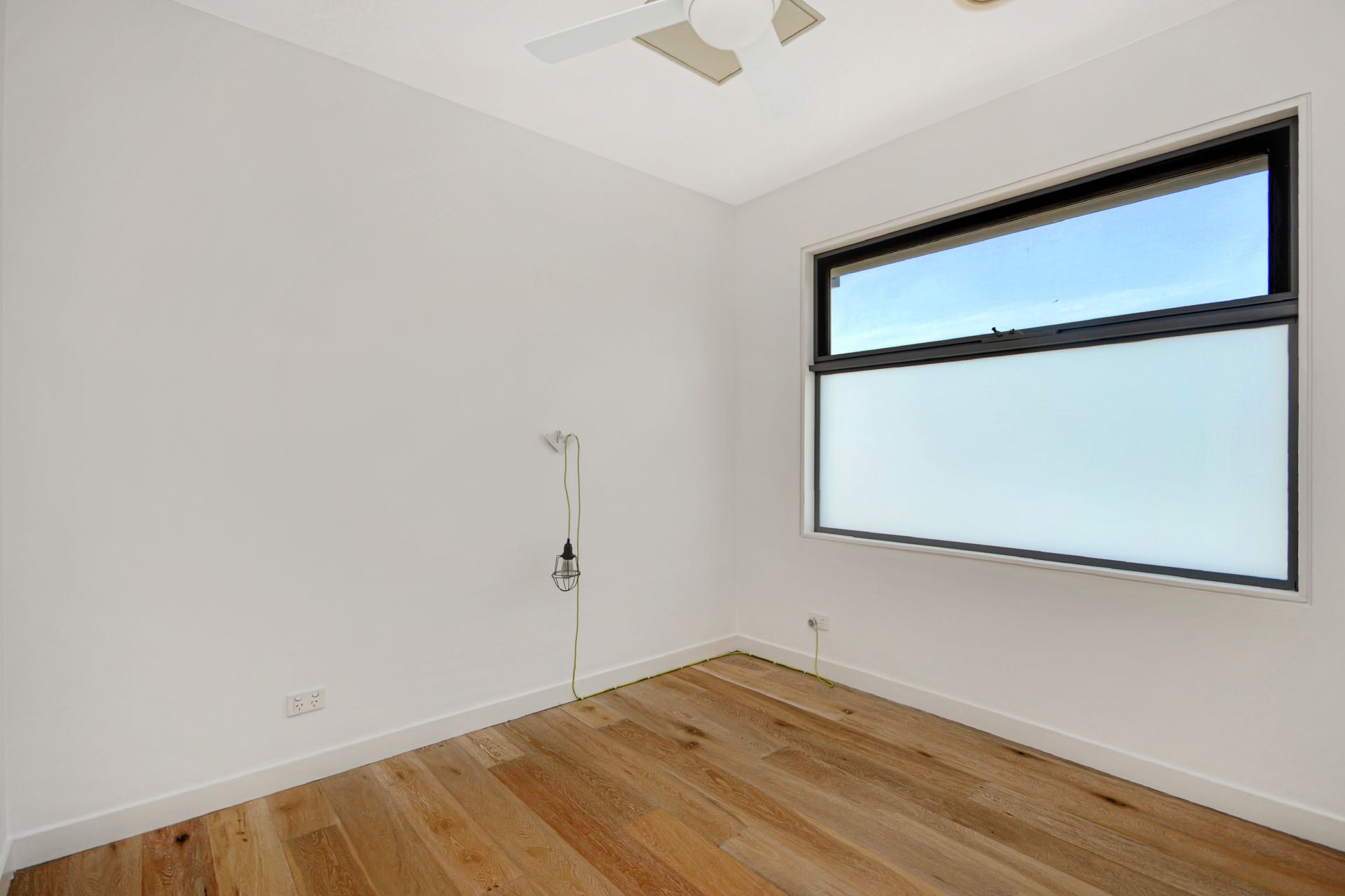 EXQUISITE ELEGANCE IN THE HEART OF THORNBURY