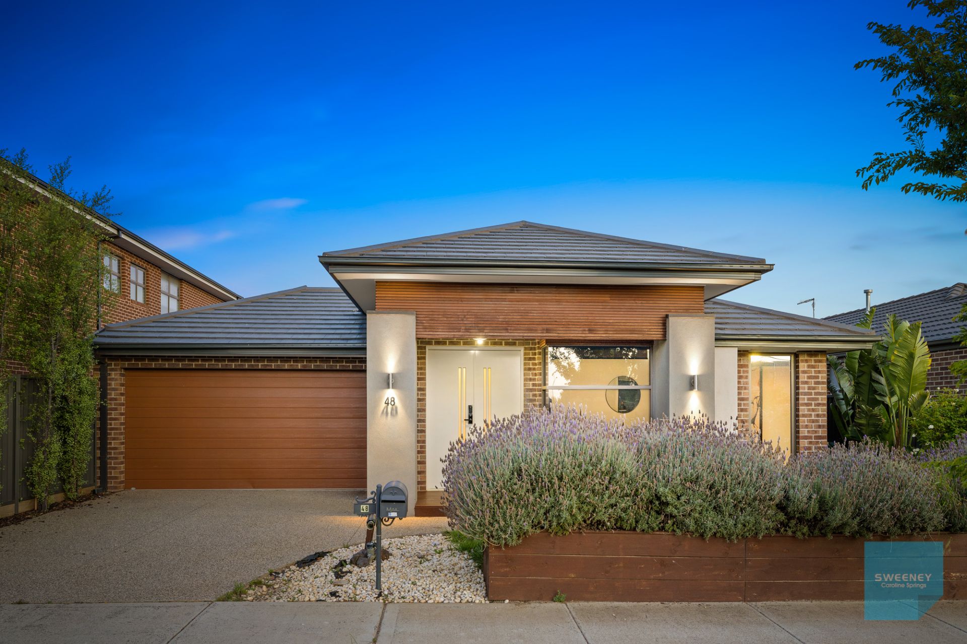 48 Infinity Drive, Fraser Rise - Thumbnail 2
