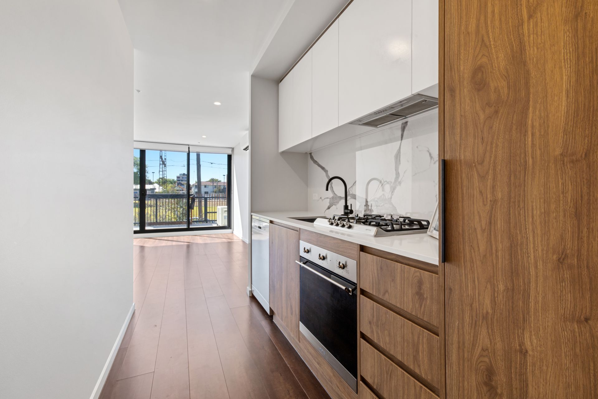 Central Modern Apartment.