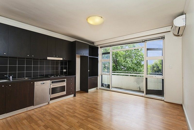 8/89 Hotham Street, St Kilda East - Thumbnail 3