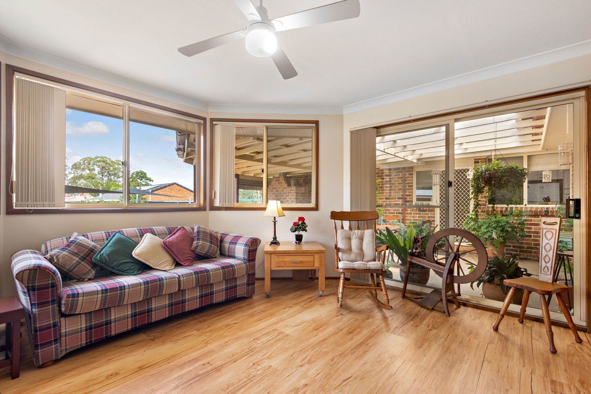 Real Estate For Sale 10 Short Street Ellalong , NSW