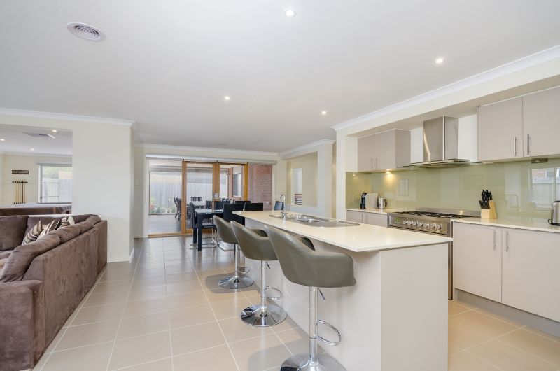 17 Oakdean Boulevard Ocean Grove VIC, Ocean Grove - Thumbnail 3