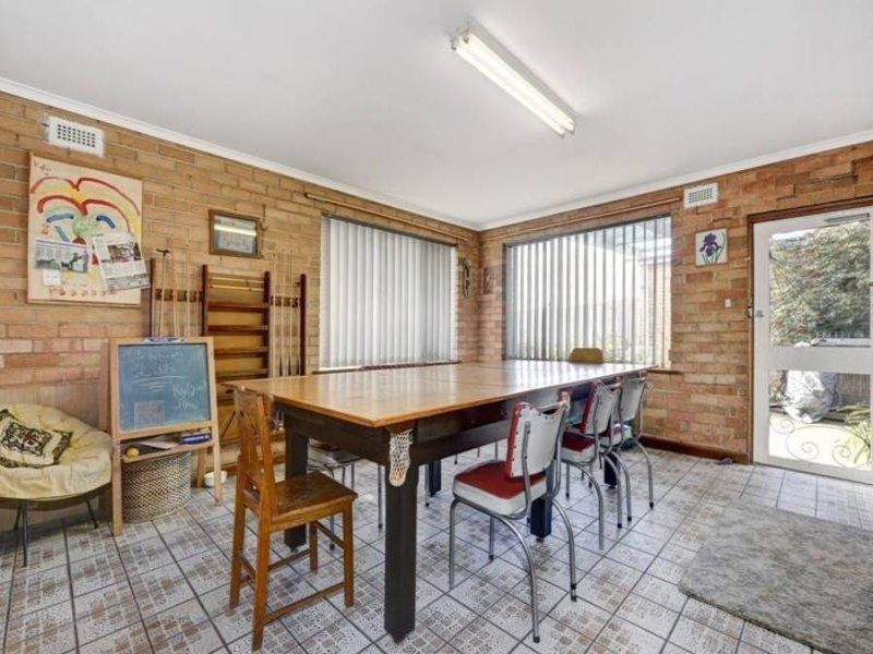 56 Stenhouse Avenue, Brooklyn - Thumbnail 5