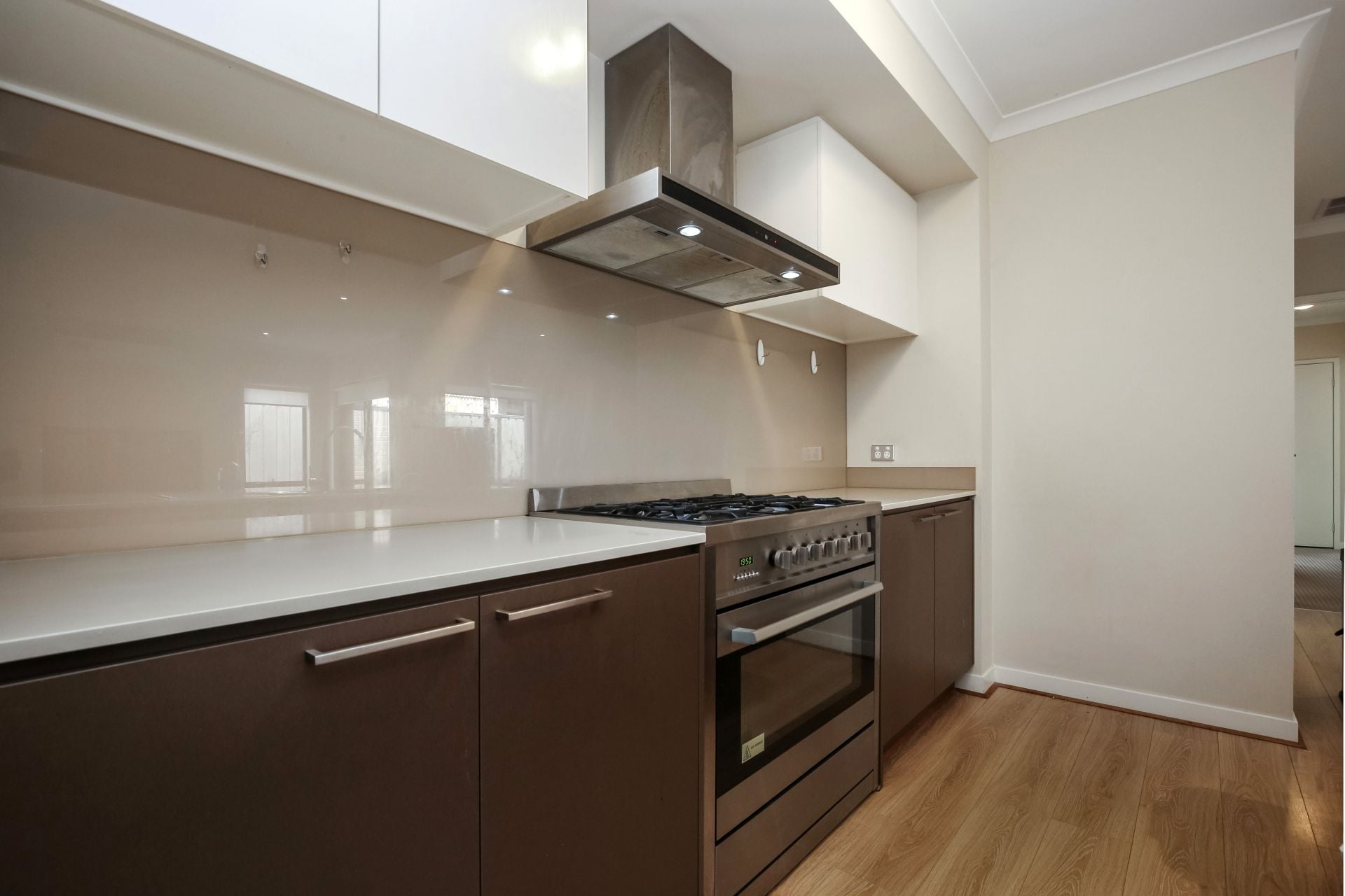 SPECTACULAR FAMILY HOME IN MERNDA!!!