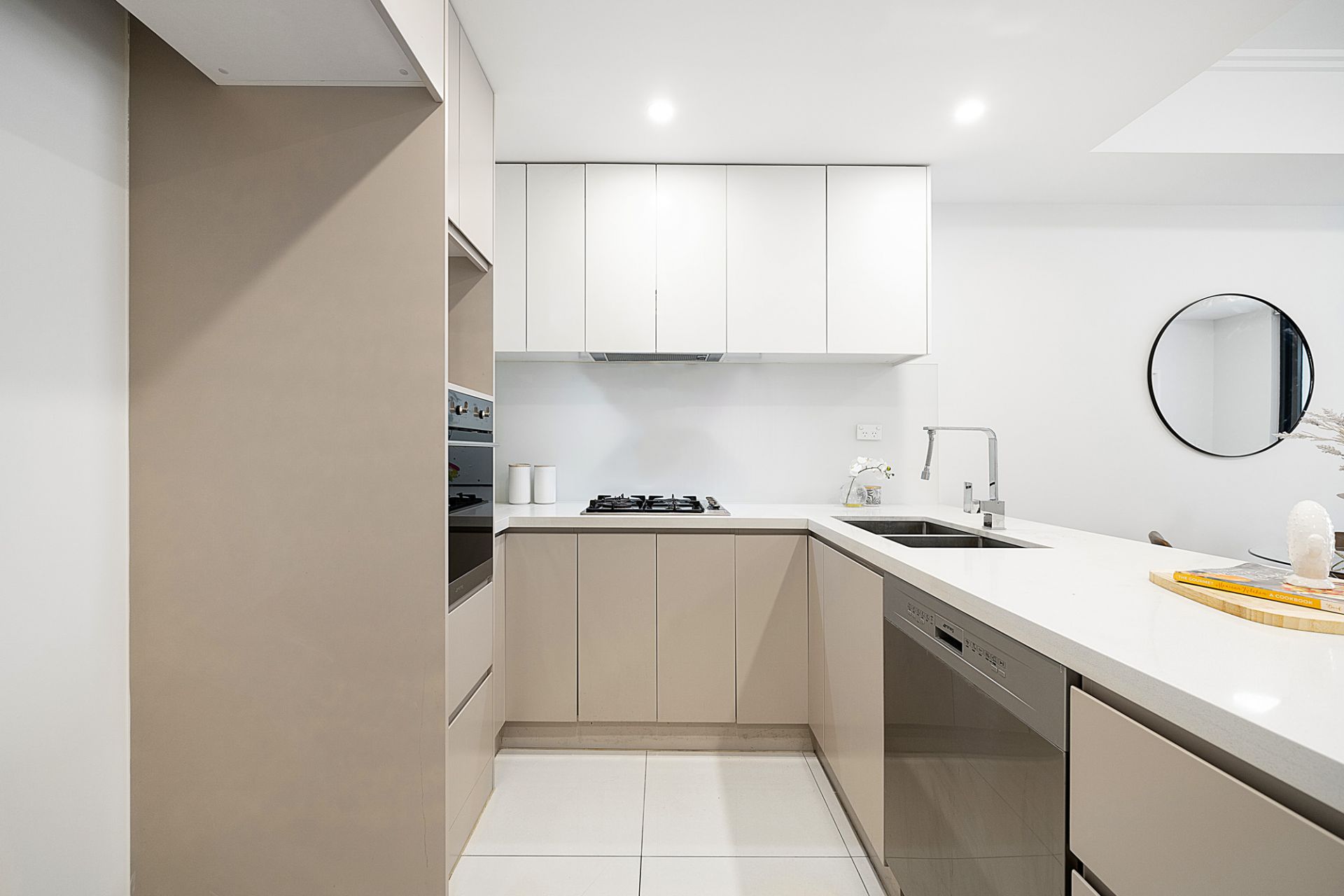 406/4-8 Smallwood Avenue, Homebush, Homebush - Thumbnail 7