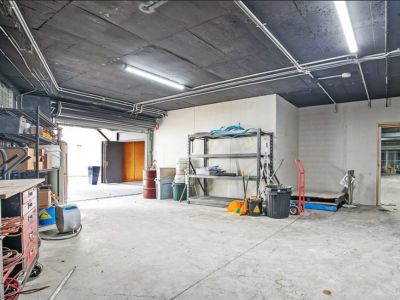 FULLY FITTED LARGE FORMAT RESTAURANT