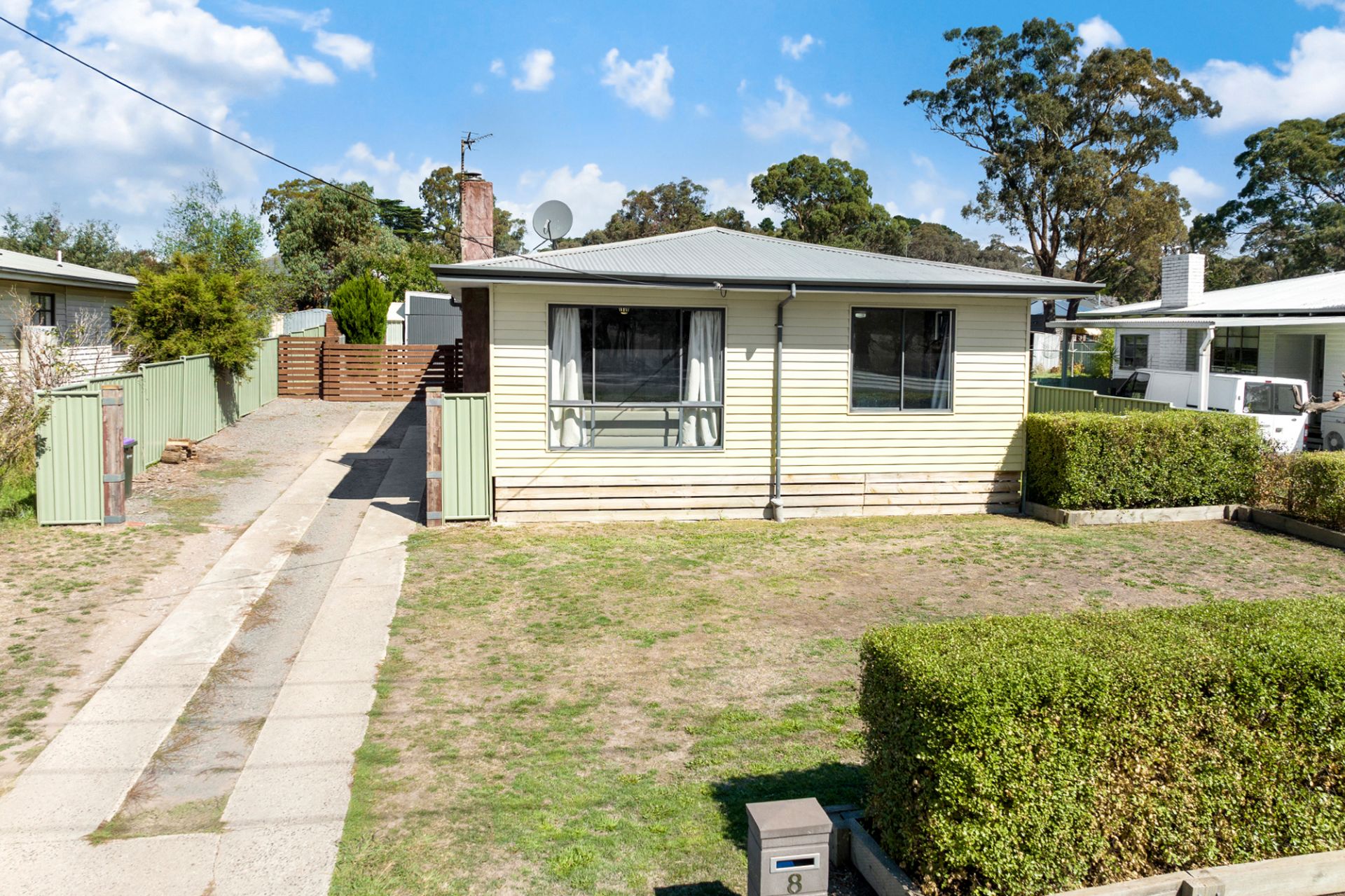 8 Ararat Road Beaufort VIC, Beaufort - Thumbnail 3