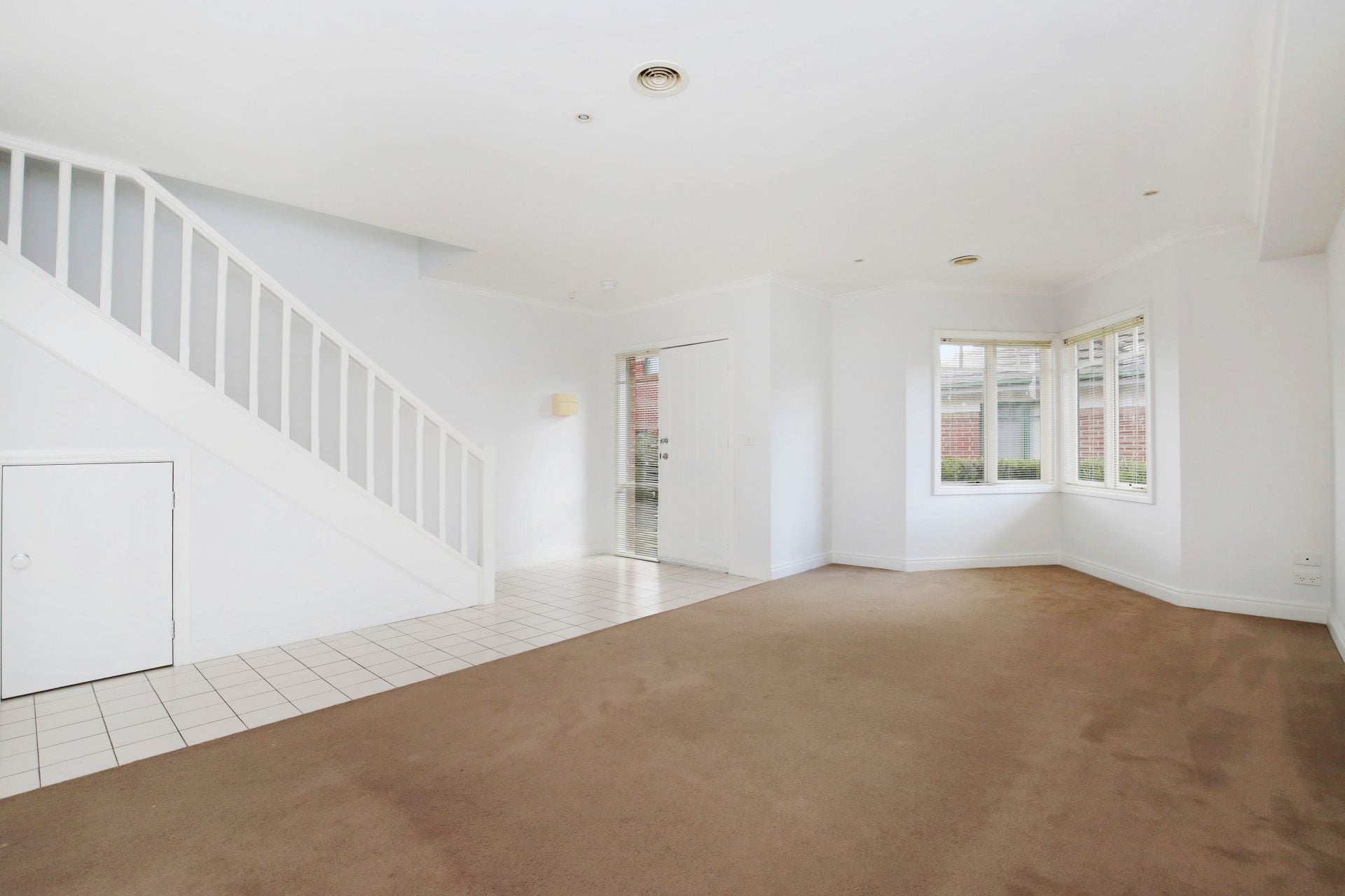 EASY WALK TO ALL AMENITIES!   *Insp Wed 22nd Nov @ 4:40pm*