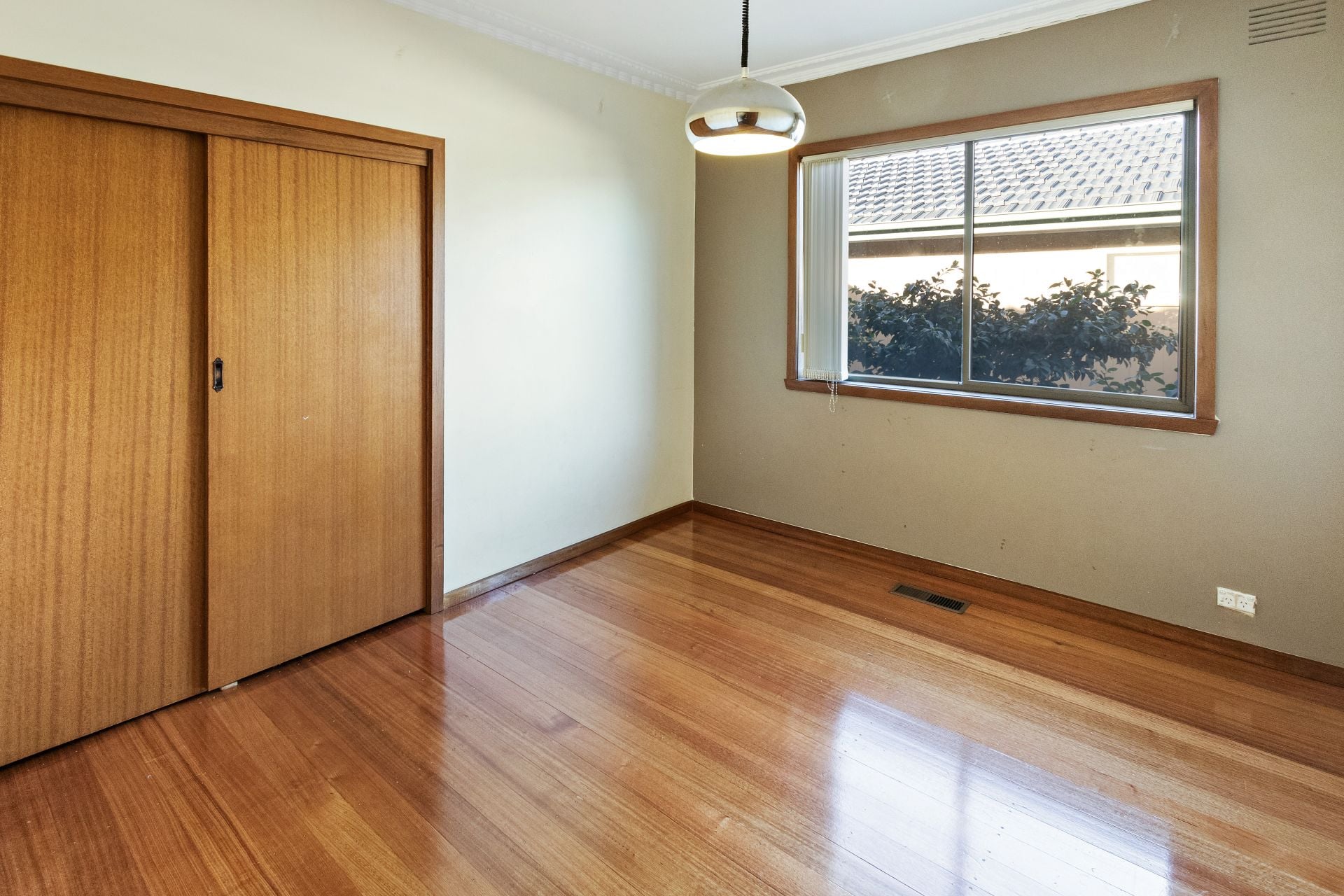 SPACIOUS FAMILY HOME!