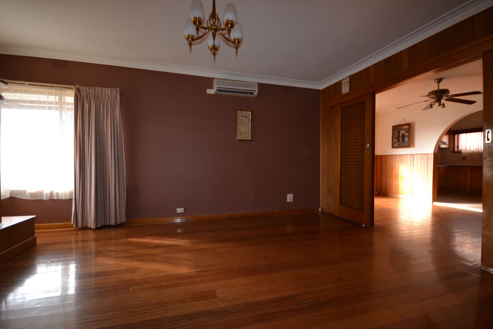 SIZE, QUALITY, LOCATION, PRICE