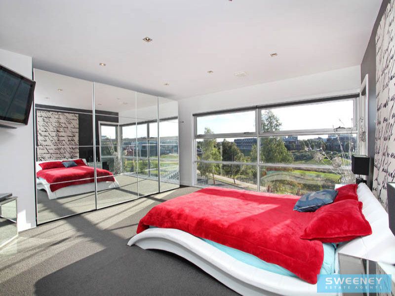 31 Caesia Way, Caroline Springs - Thumbnail 8