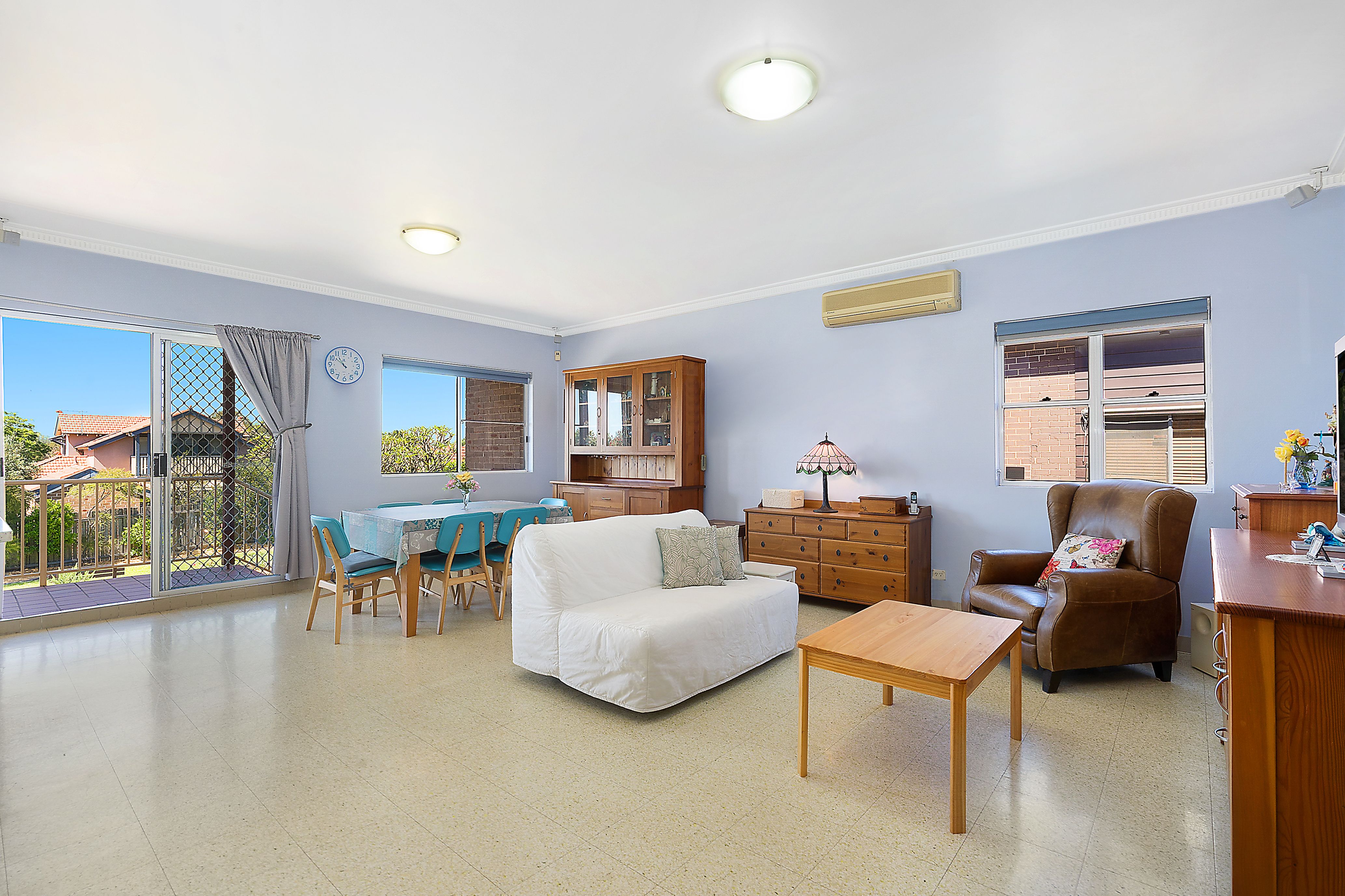 sold property: $2,420,000 for 54 the drive concord west