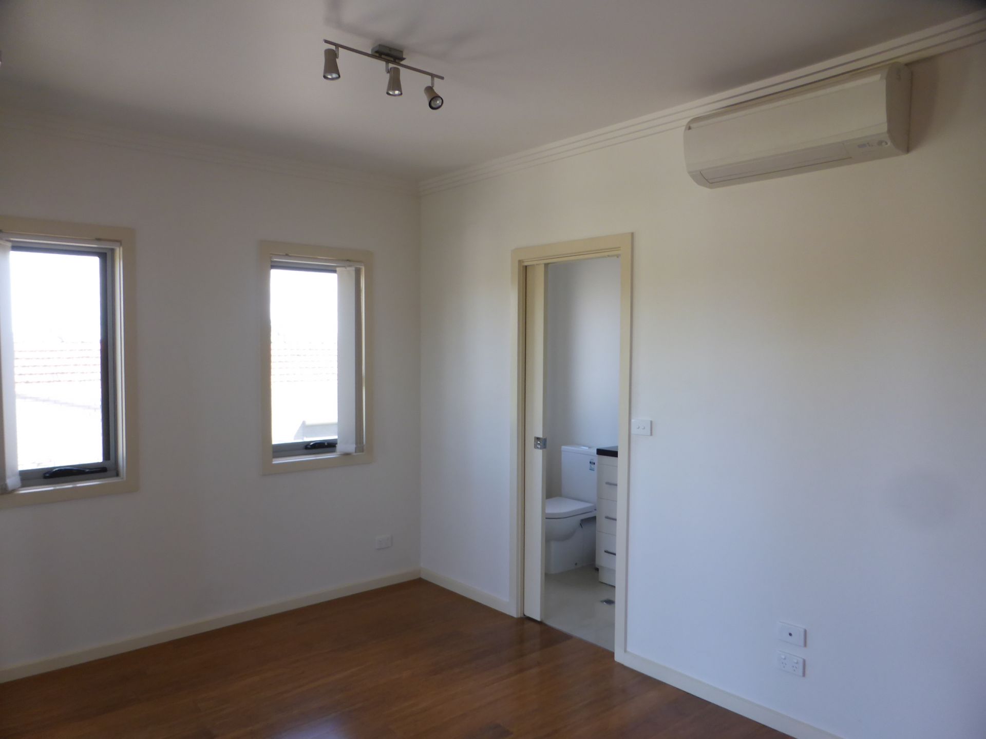 As New Studio Apartment!