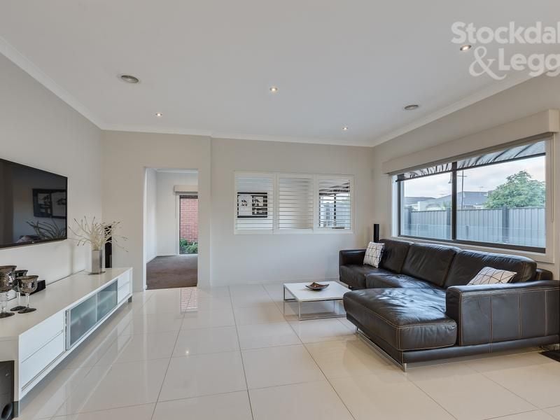 2 Coppice Street MERNDA, Mernda - Thumbnail 5