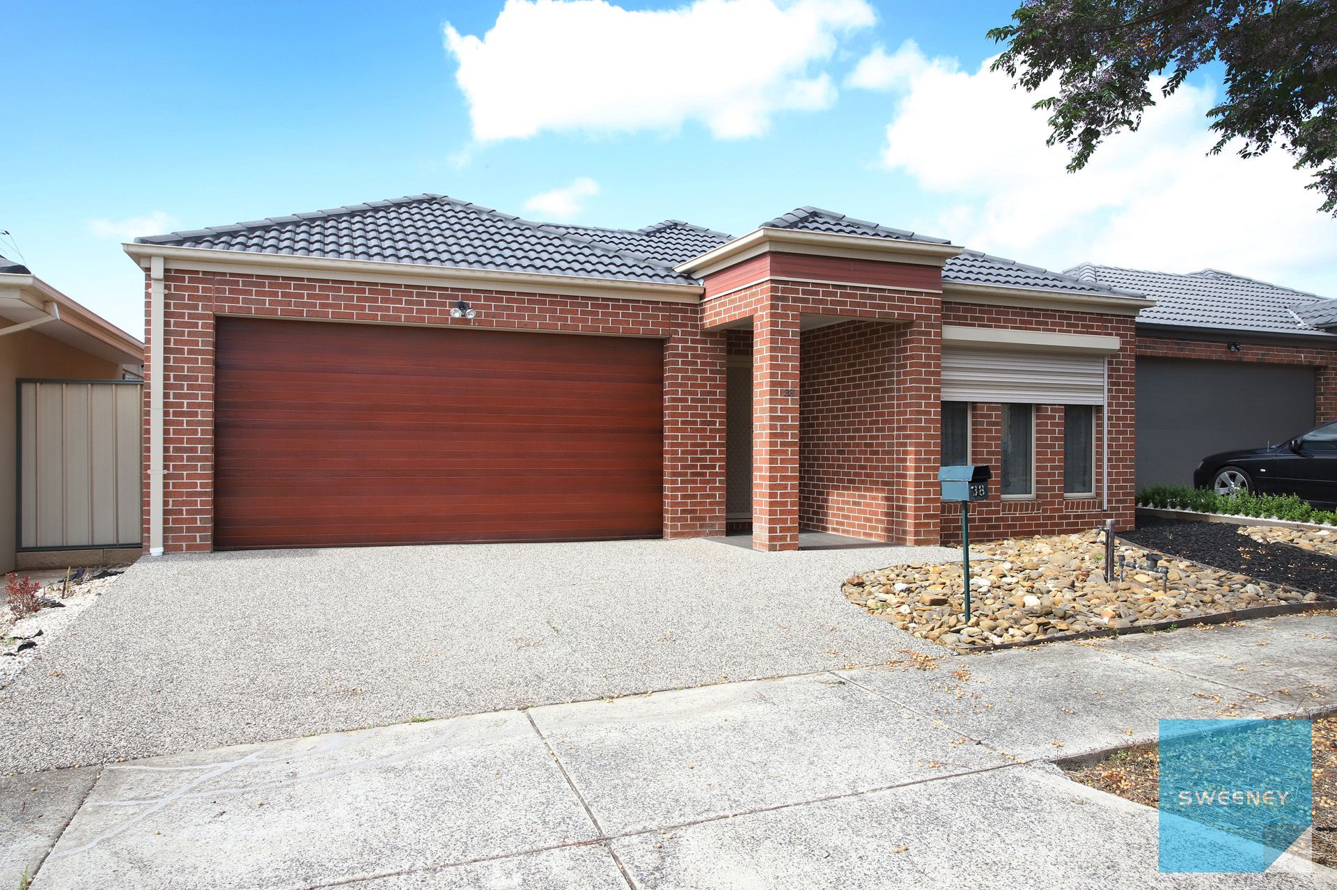 38 Daly Circuit, Caroline Springs - Thumbnail 3