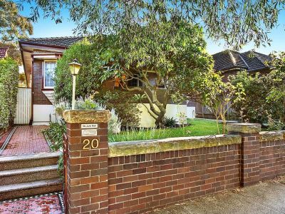 Private family haven of character and modern style