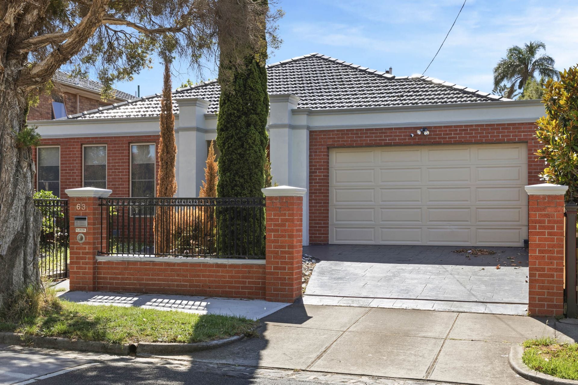 63 Downshire Road, Elsternwick - Thumbnail 2