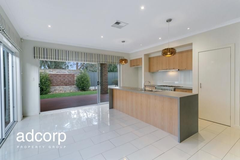 7 Roxburgh Crescent Blakeview SA, Blakeview - Thumbnail 5