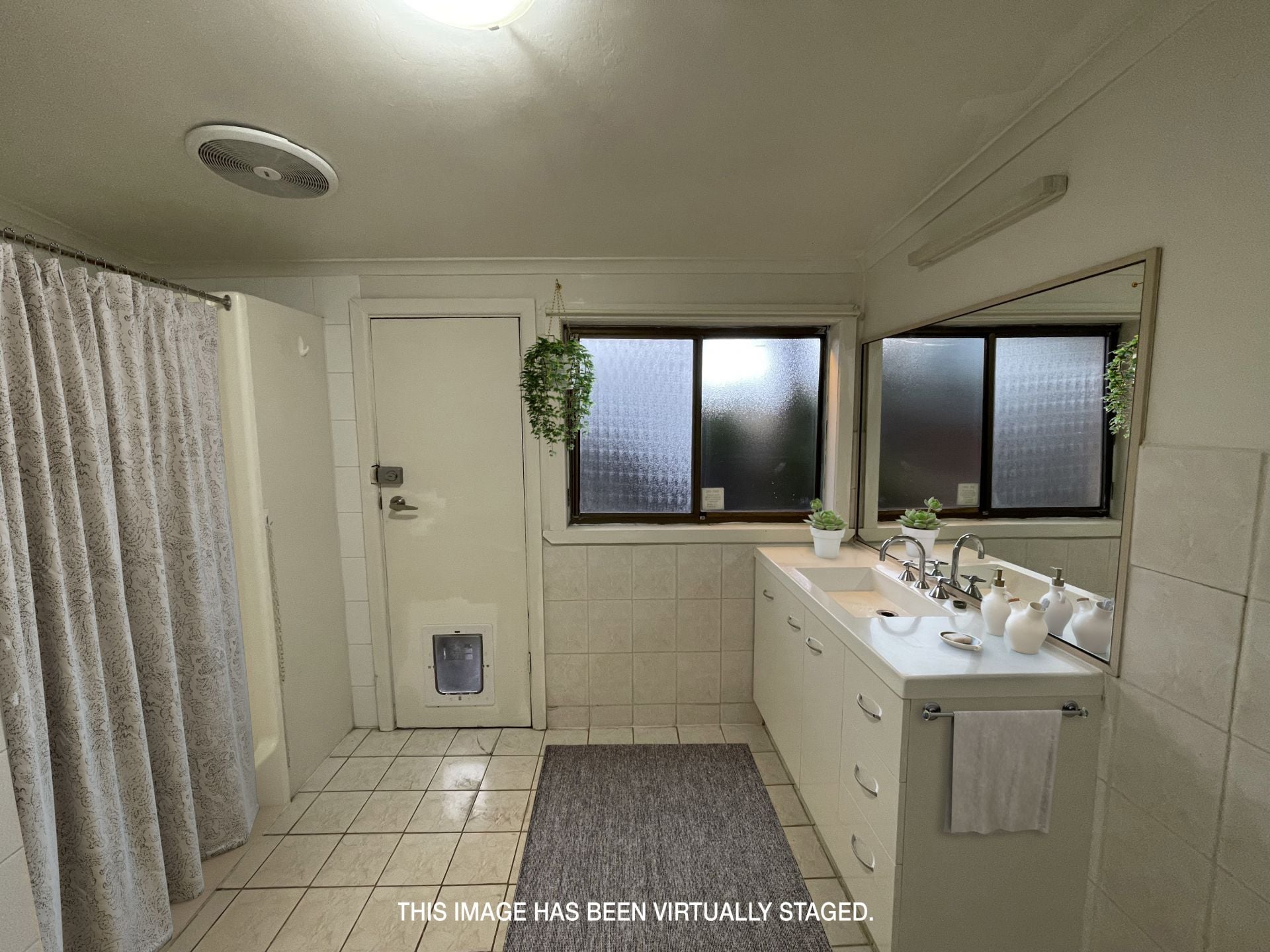 Spacious Three-Bedroom On The Border of Thornbury
