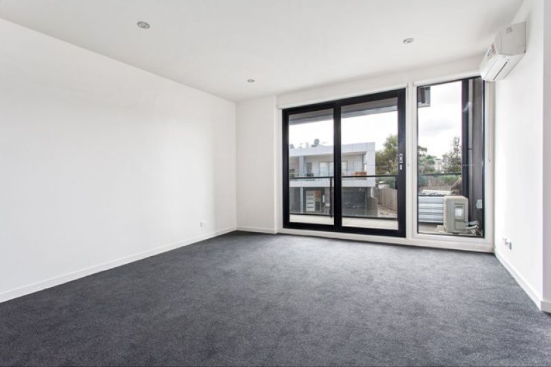 15 Crown Street, Footscray - Thumbnail 4