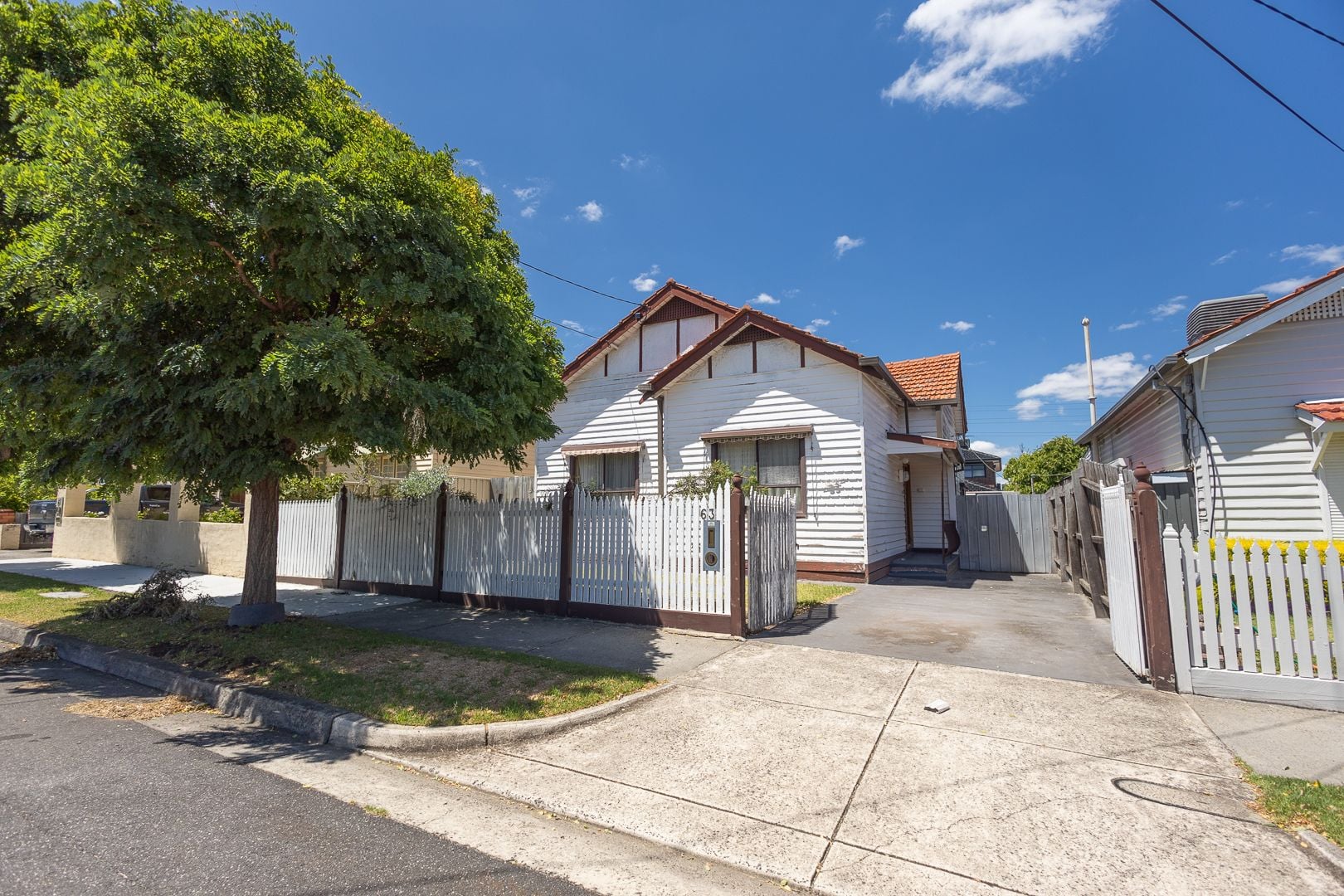 SPACIOUS 3 BEDROOM HOME IN PRIME PRESTON LOCATION