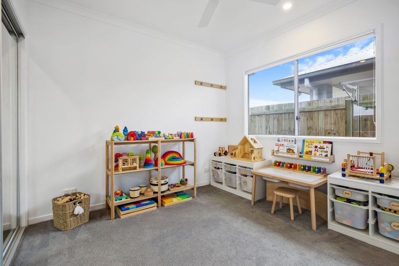 10 Angelou Court, Baringa